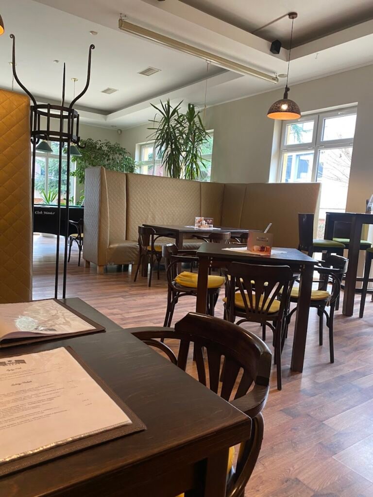 Cafe Restaurant Castello